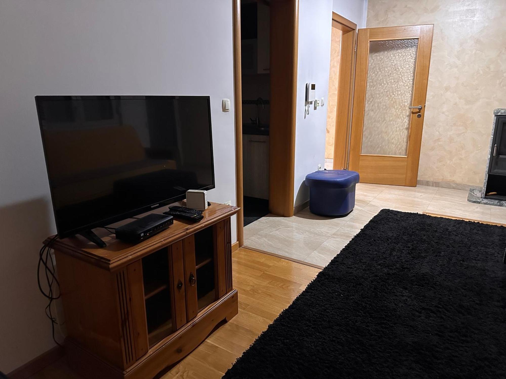 Rooms Near The Airport 塞拉耶佛 外观 照片