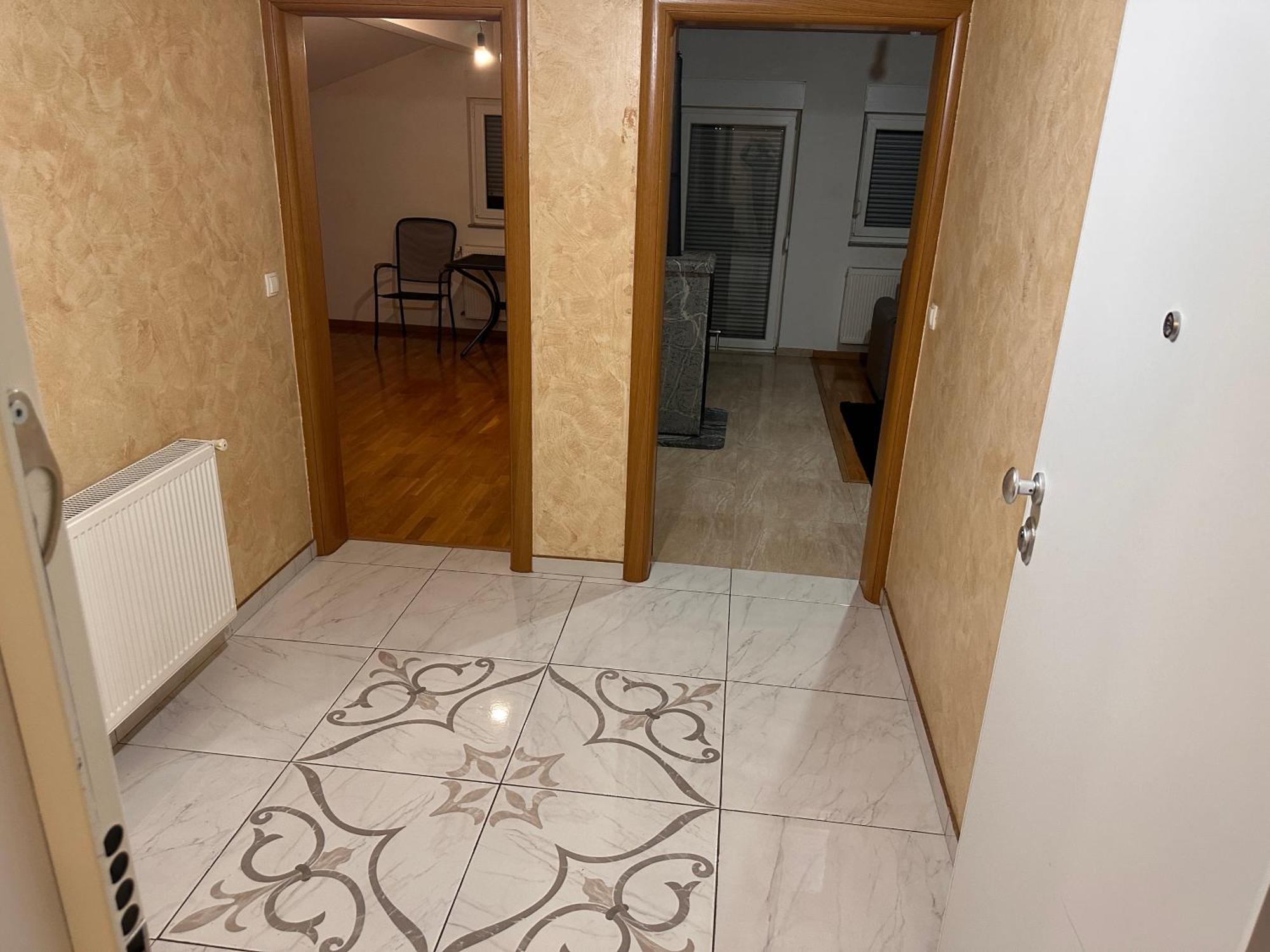 Rooms Near The Airport 塞拉耶佛 外观 照片